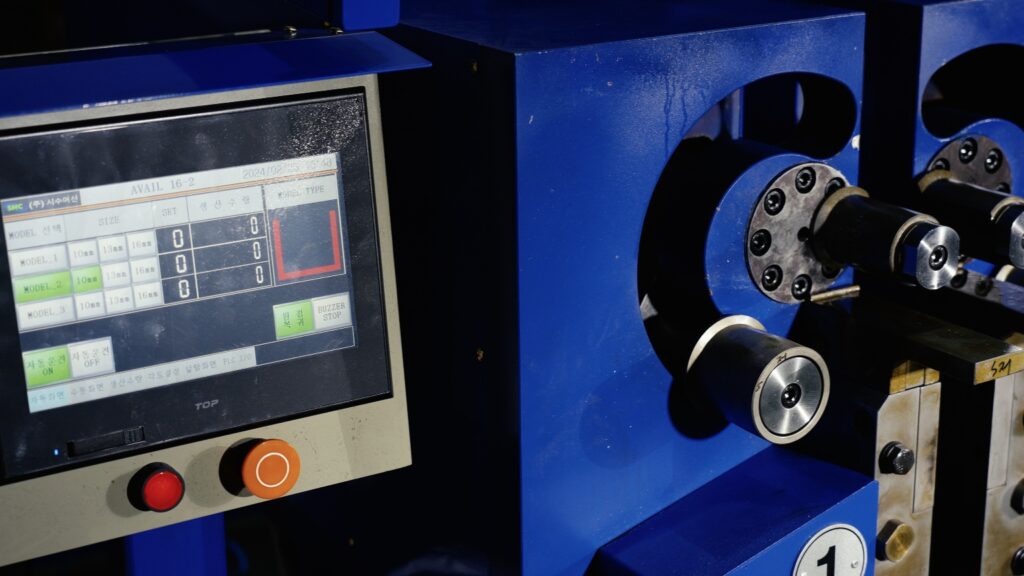 Automatic rebar bending machine image